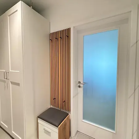 Stylish Modern Studio, Large Balcony, 3