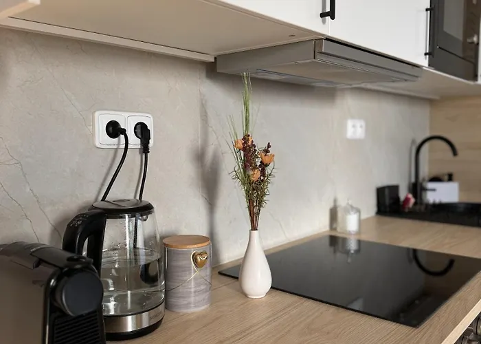 아파트 Stylish Modern Studio, Large Balcony, 3 프라하